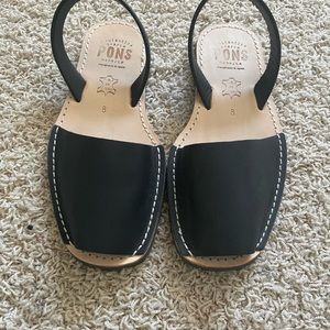 Sandles- casual or dressy